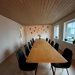 Дом отдыха Large Vacation For 12 People Logumkloster