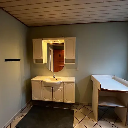 Large Vacation For 12 People Nyaraló