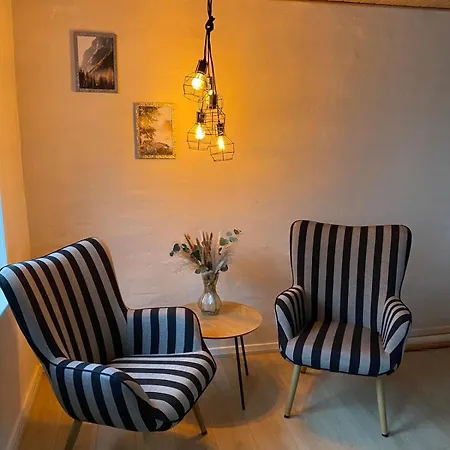 Large Vacation For 12 People *