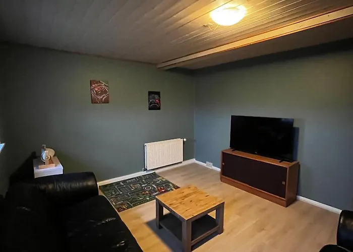 Large Vacation For 12 People Nyaraló *